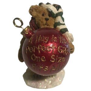 Boyds Bears Ornament A Hug Is The Perfect Gift One Size Fits All Christmas 2.75"